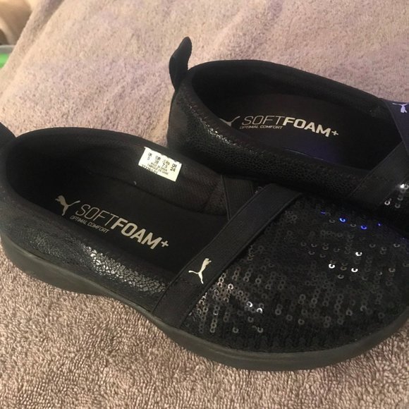 Size 5 glitter puma slip on - Picture 4 of 4